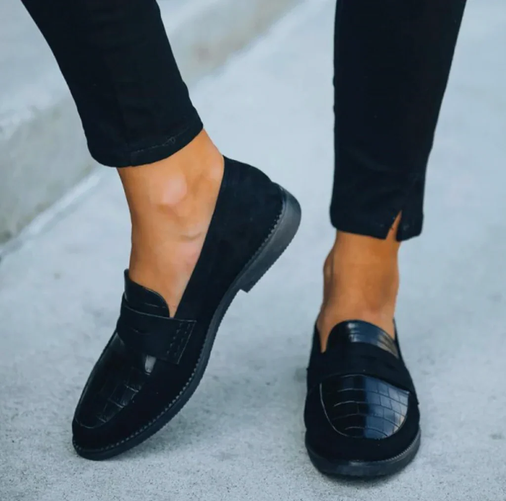 Elegant women's low shoes - Image 2